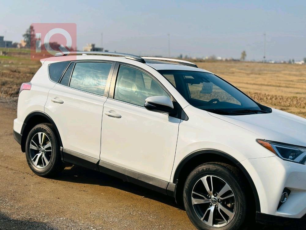 تويوتا راف 4